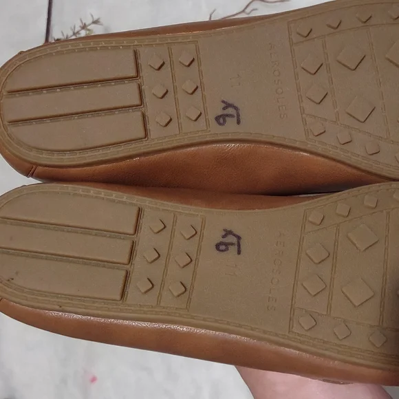 Aerosoles Women,s Brown Loafers - Picture 8 of 12